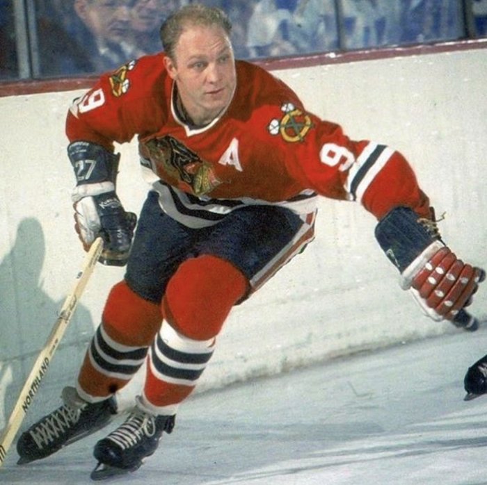 Hickey on hockey: Bobby Hull was great on ice, deeply flawed off
